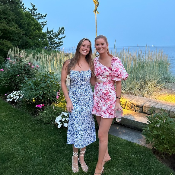 Meet your Posher, Liz - Picture 5 of 8